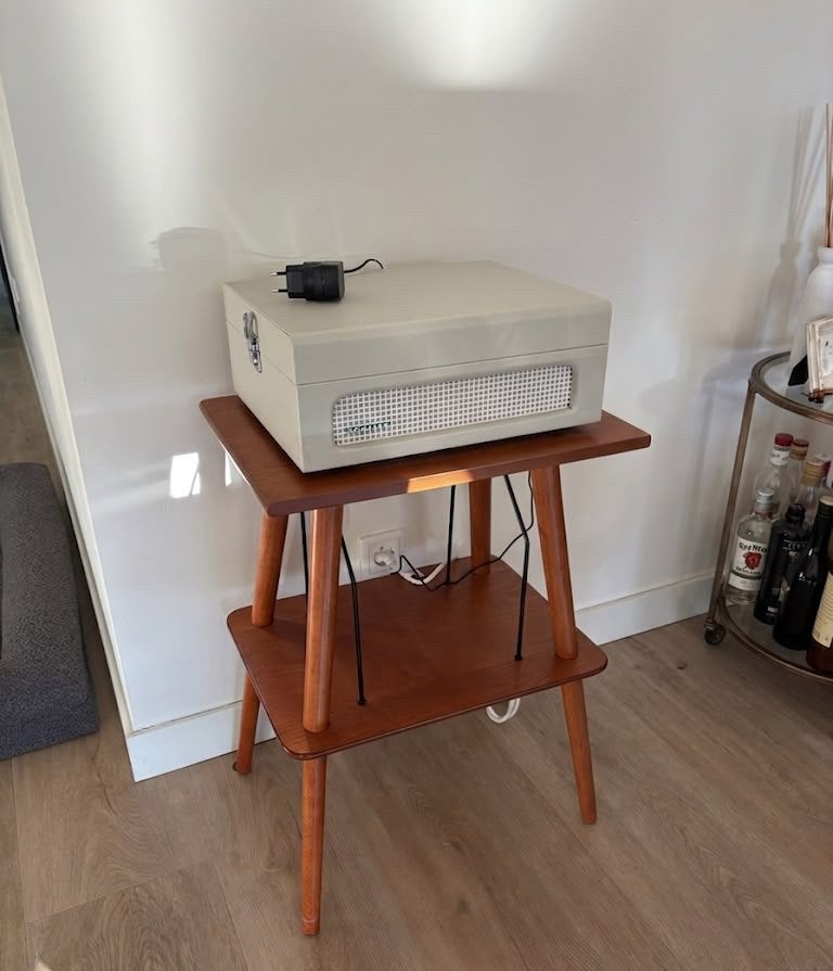 Tafel voor platenspeler - 3 jaar oud, zo goed als nieuw, Ophalen, Zo goed als nieuw, Platenspeler-onderdeel, Overige merken