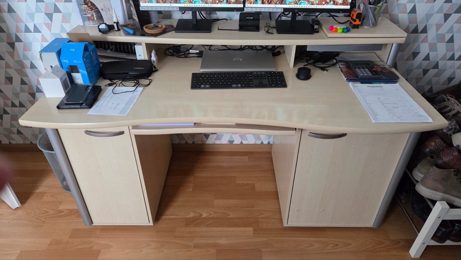 Ruim computerbureau met opbergruimte en opzetstuk, Huis en Inrichting, Ophalen, Gebruikt, Hout, Computerbureau