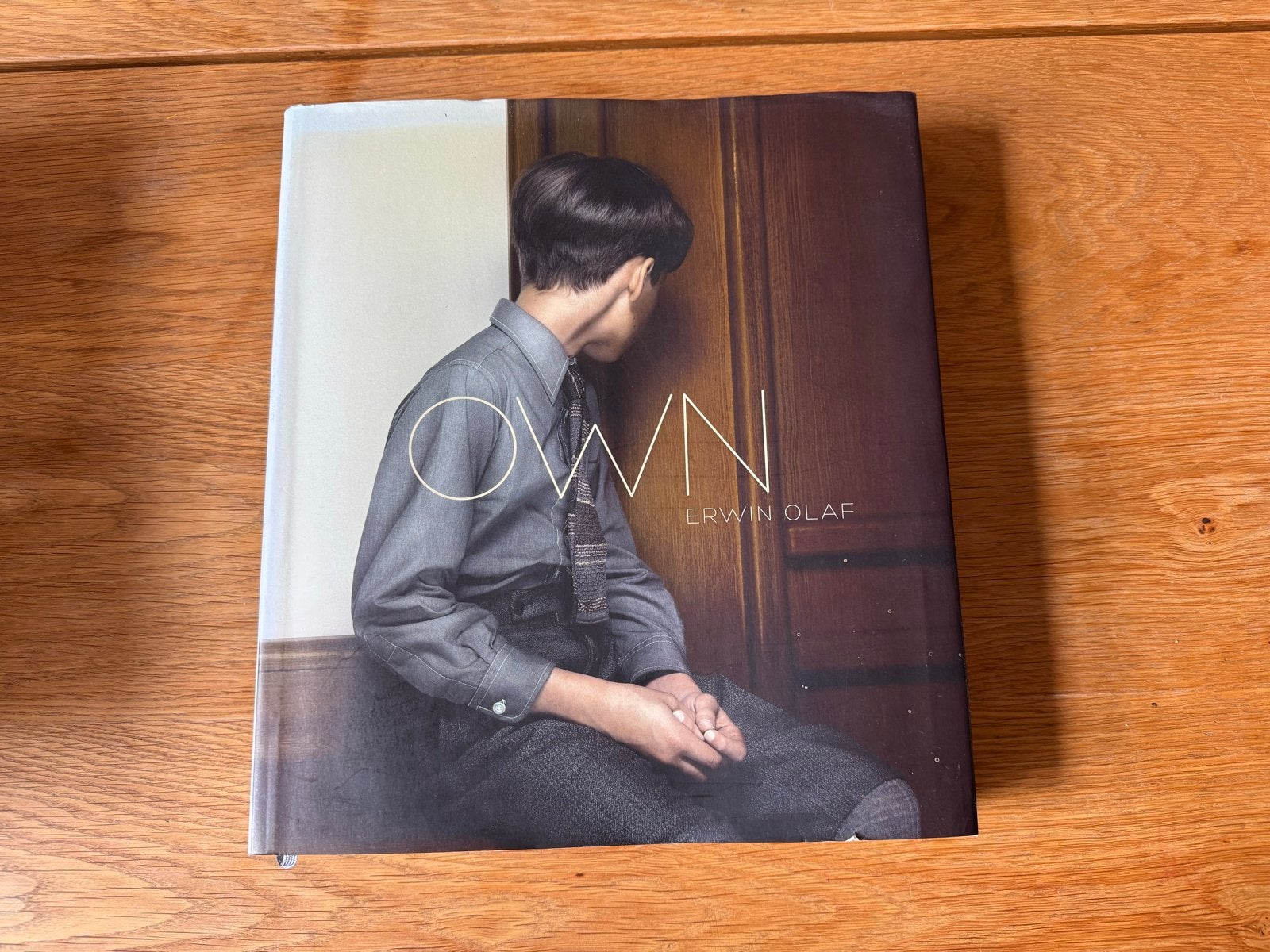 OWN Erwin Olaf - Prachtig fotoboek van de meesterfotograaf, Ophalen of Verzenden, Gelezen, Fotografen