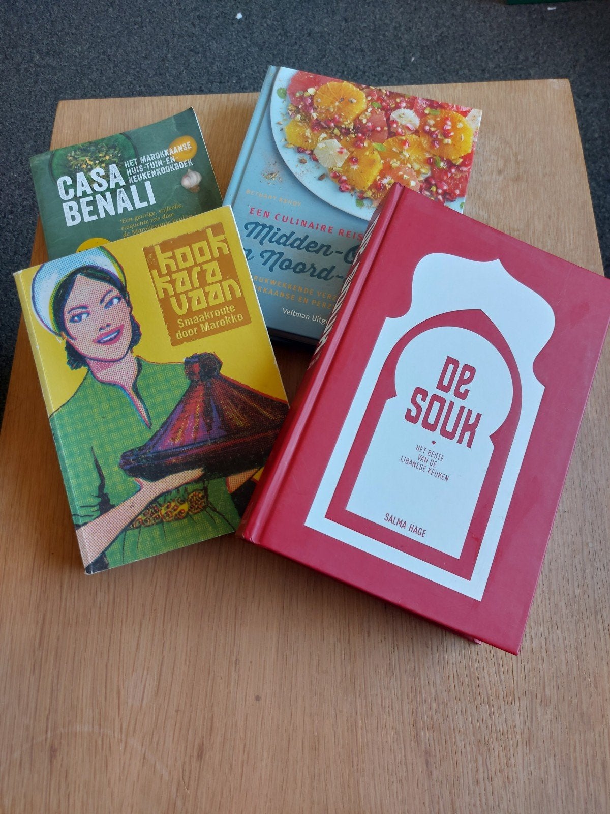 Kookboeken Noord Afrikaanse en Midden Oosten, Boeken, Kookboeken, Ophalen of Verzenden, Zo goed als nieuw, Afrika