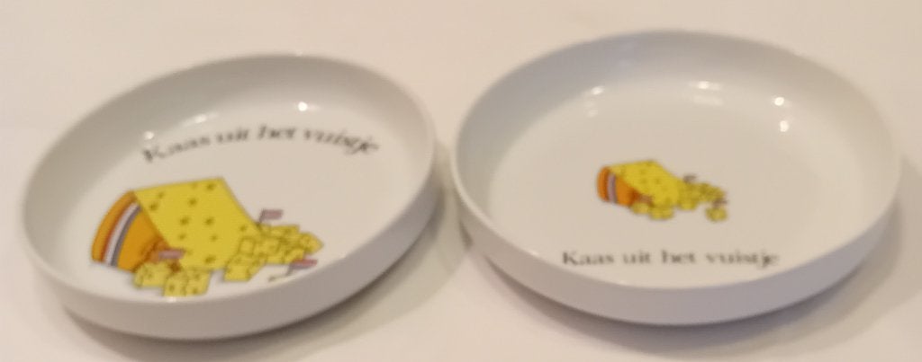 Te Koop: Twee kaasbordjes., Gebruikt, Overige typen, Ophalen of Verzenden, Overige stijlen