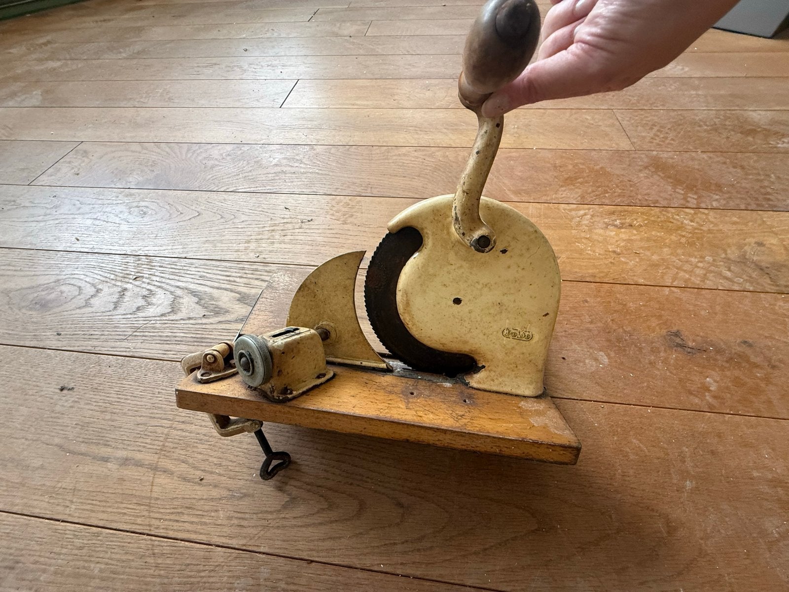 Vintage Broodsnijmachine - Antieke Keukenmachine, Ophalen of Verzenden