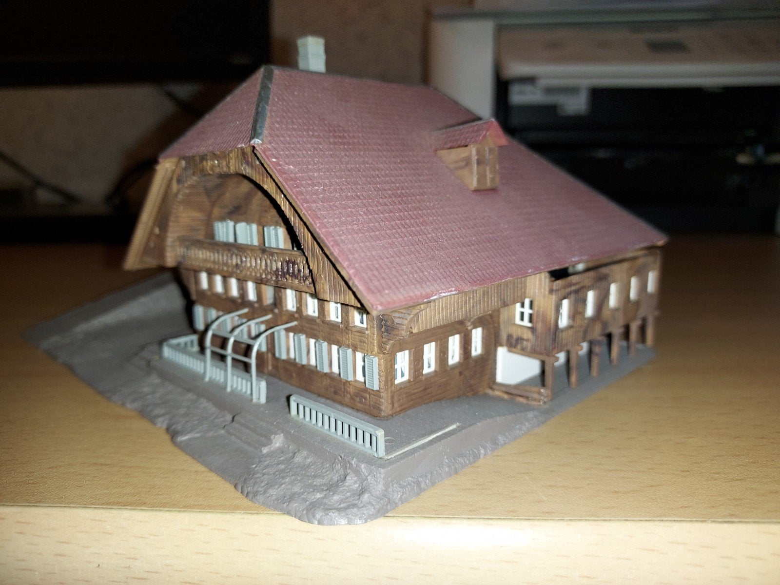 Mooi modelhuisje voor modelspoorbaan of diorama, Overige merken, Gebruikt, Gelijkstroom of Wisselstroom, Brug, Tunnel of Gebouw