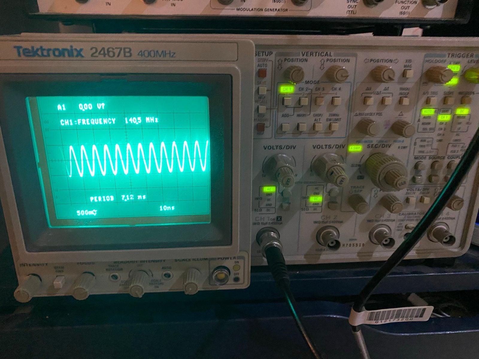 Tektronix 2467B Oscilloscoop met accessoires, Doe-het-zelf en Verbouw, Meetapparatuur, Ophalen of Verzenden, Gebruikt, Elektriciteit