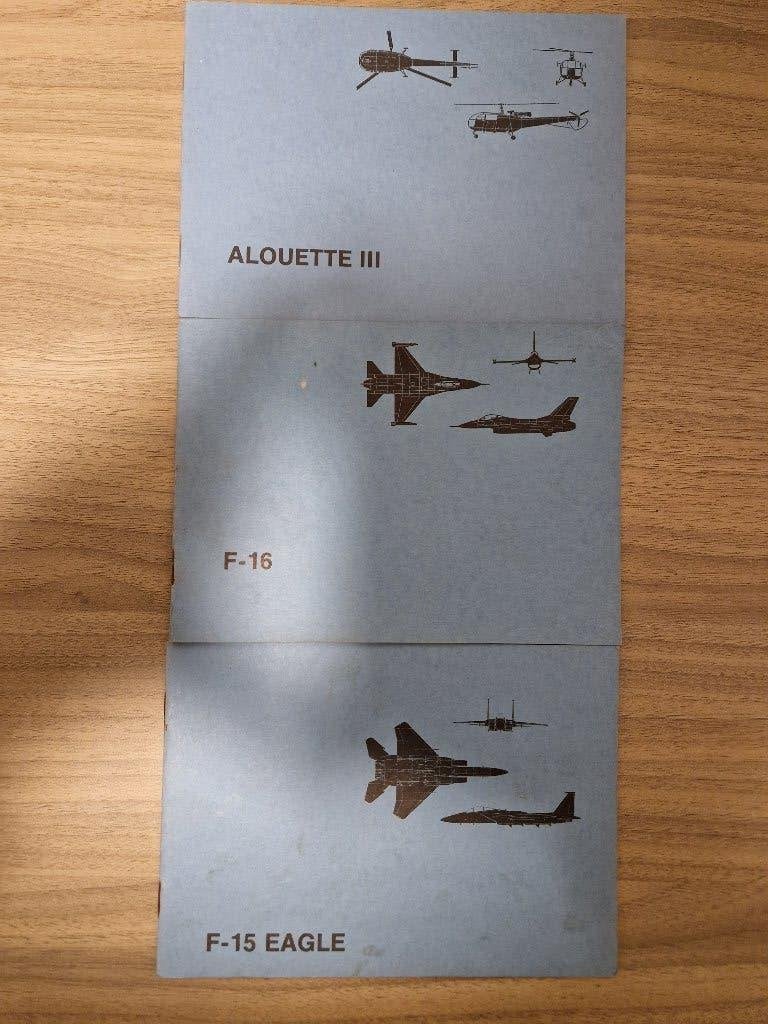 Kleine blauwe KLU, Verzamelen, Militaria | Algemeen, Ophalen of Verzenden, Luchtmacht, Nederland, Boek of Tijdschrift