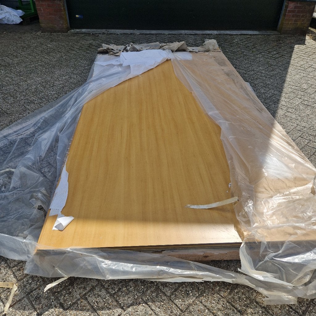 Trespa Meteon 8mm houtkleur 365x186cm, Doe-het-zelf en Verbouw, Ophalen, Nieuw
