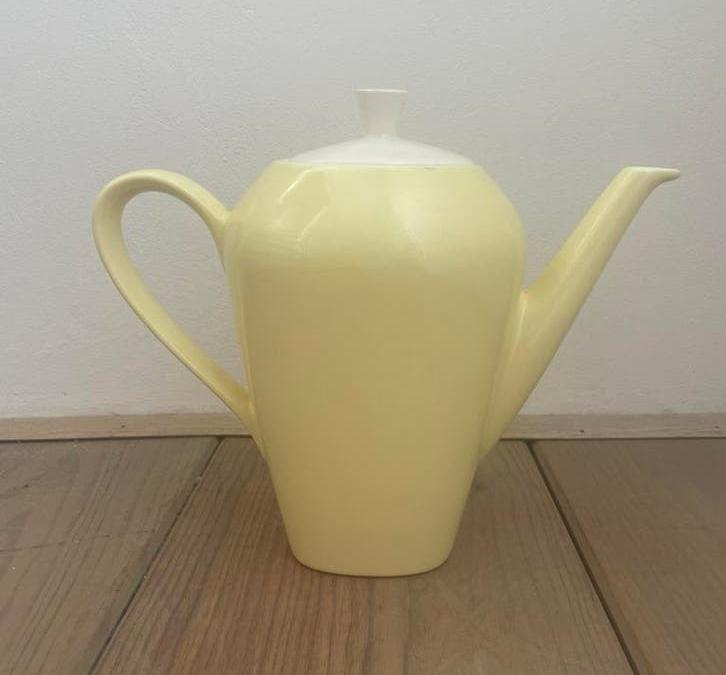 Royal Sphinx Maastricht koffiepot pastelgeel, Ophalen of Verzenden
