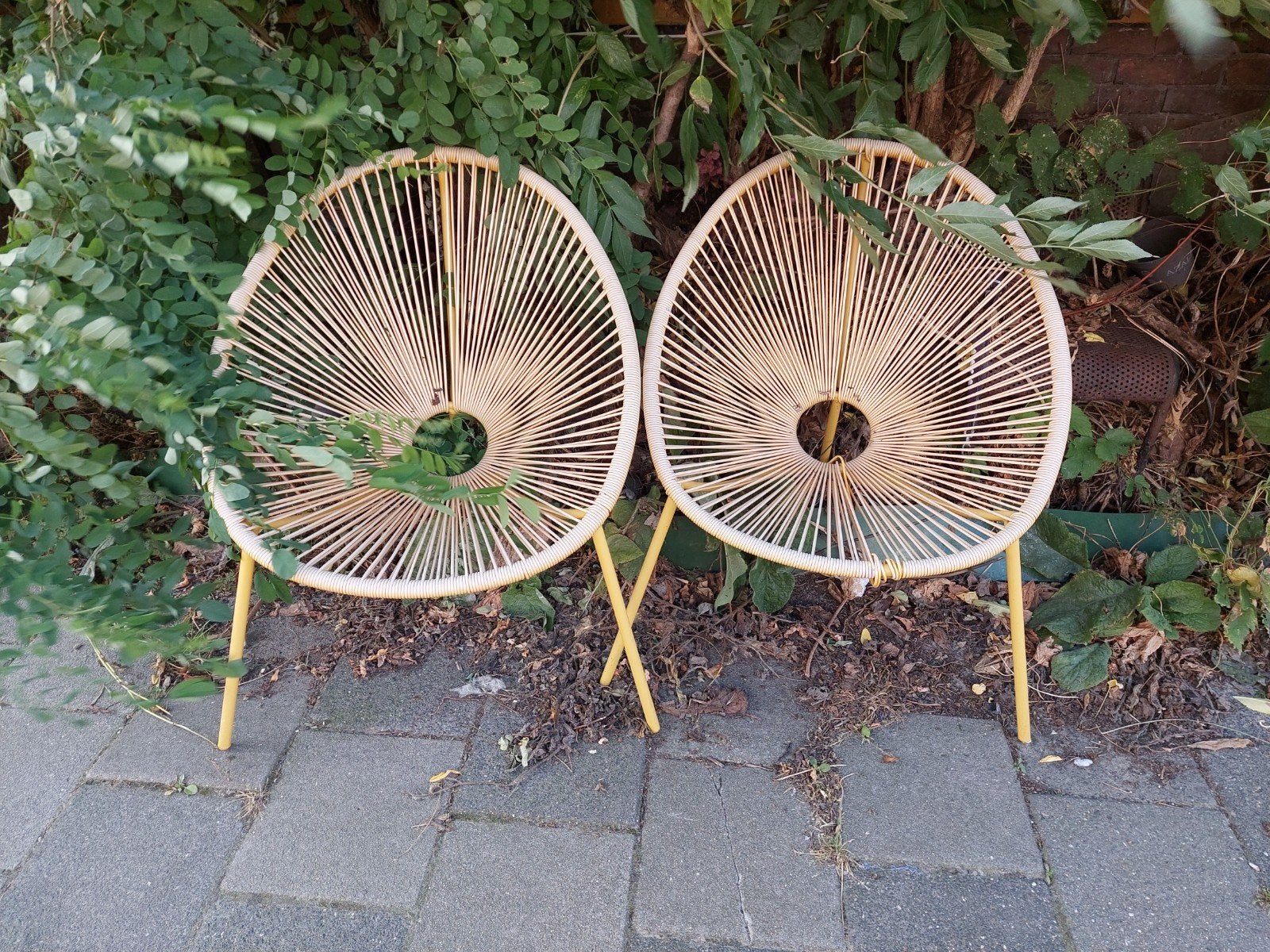 2 gele acapulco stoeltjes gratis, Tuin en Terras, Ophalen of Verzenden, Gebruikt, Kunststof