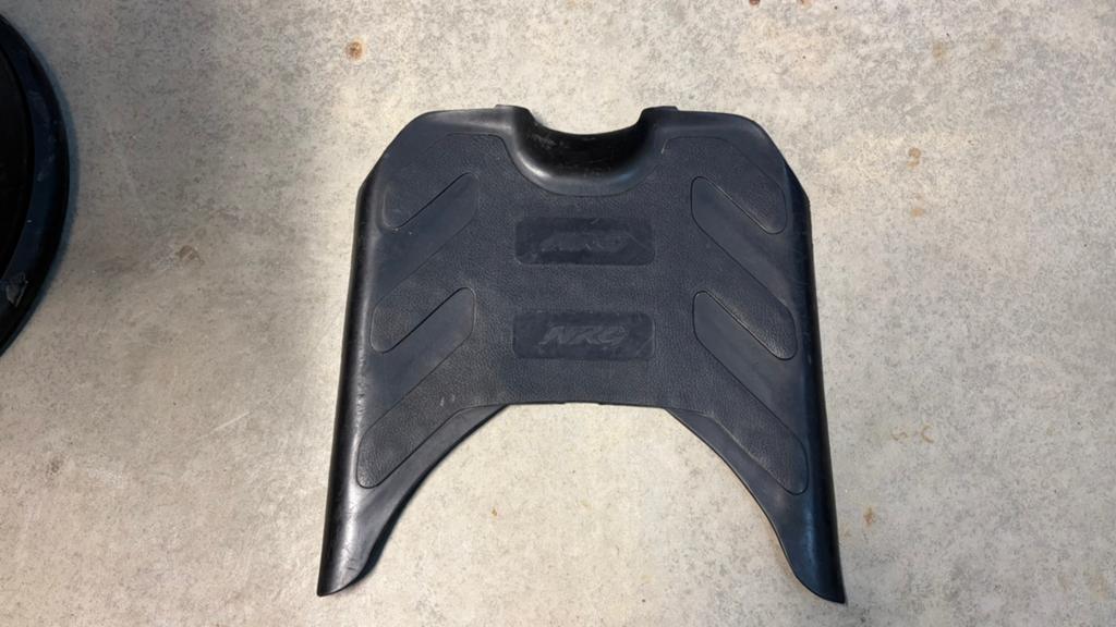 Piaggio NRG rubber voetenmat NIEUW treeplankmat ZELDZAAM, Motoren, Ophalen of Verzenden