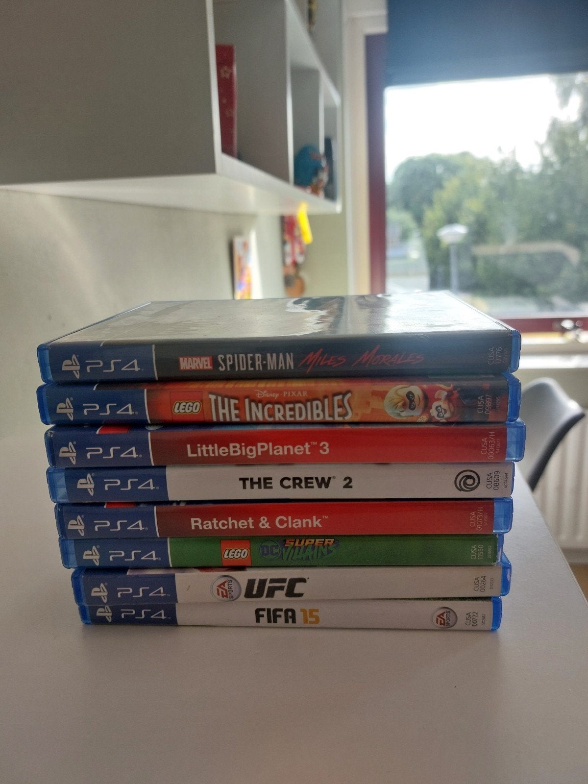 Diverse PS4 games en Pokémon films (DVD's), Ophalen, Gebruikt, Met games
