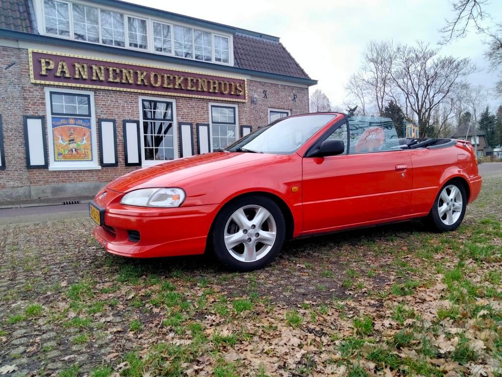 Toyota Paseo 1.5 I Convertible 1997 Rood, Auto's, Toyota, Voorwielaandrijving, 31 €/maand, 4 cilinders, Cabriolet