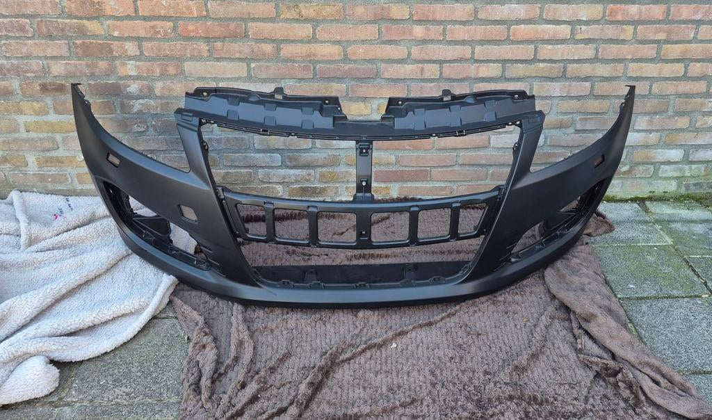 Voorbumper Suzuki Swift 1.6 (ZC32S), Voor, Nieuw, Ophalen of Verzenden, Bumper