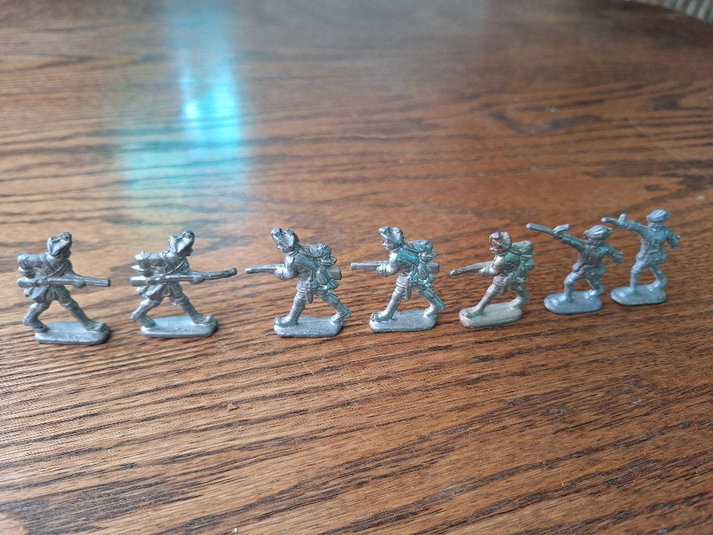 7 militaire miniaturen / tinnen soldaatjes 18e eeuw, Ophalen of Verzenden, Landmacht, Nederland