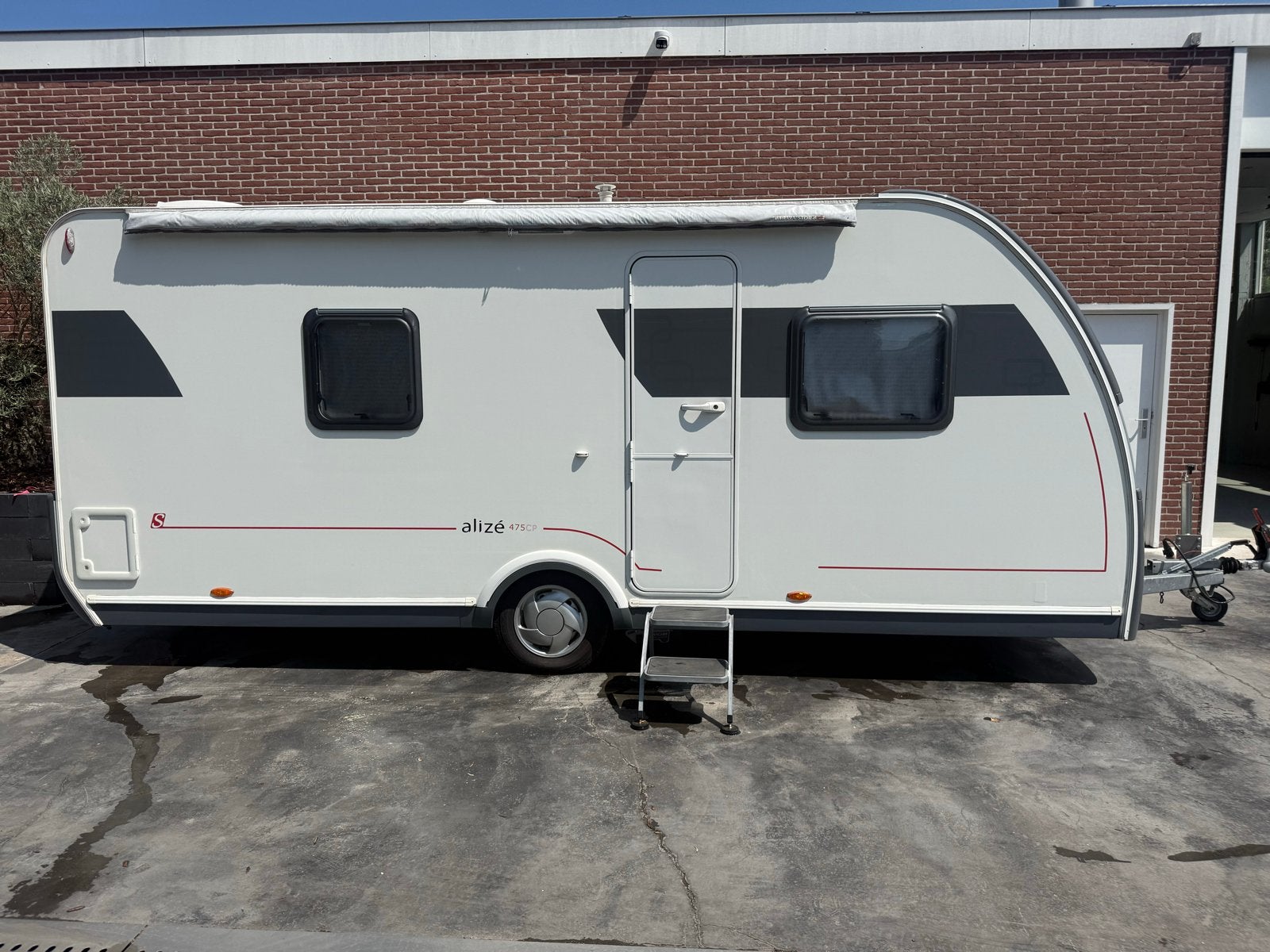 Sterckeman Alize 475 CP - Nieuwe voortent, mover, luifel, Caravans en Kamperen, Caravans, Mover, Sterckeman, Rondzit, Frans bed
