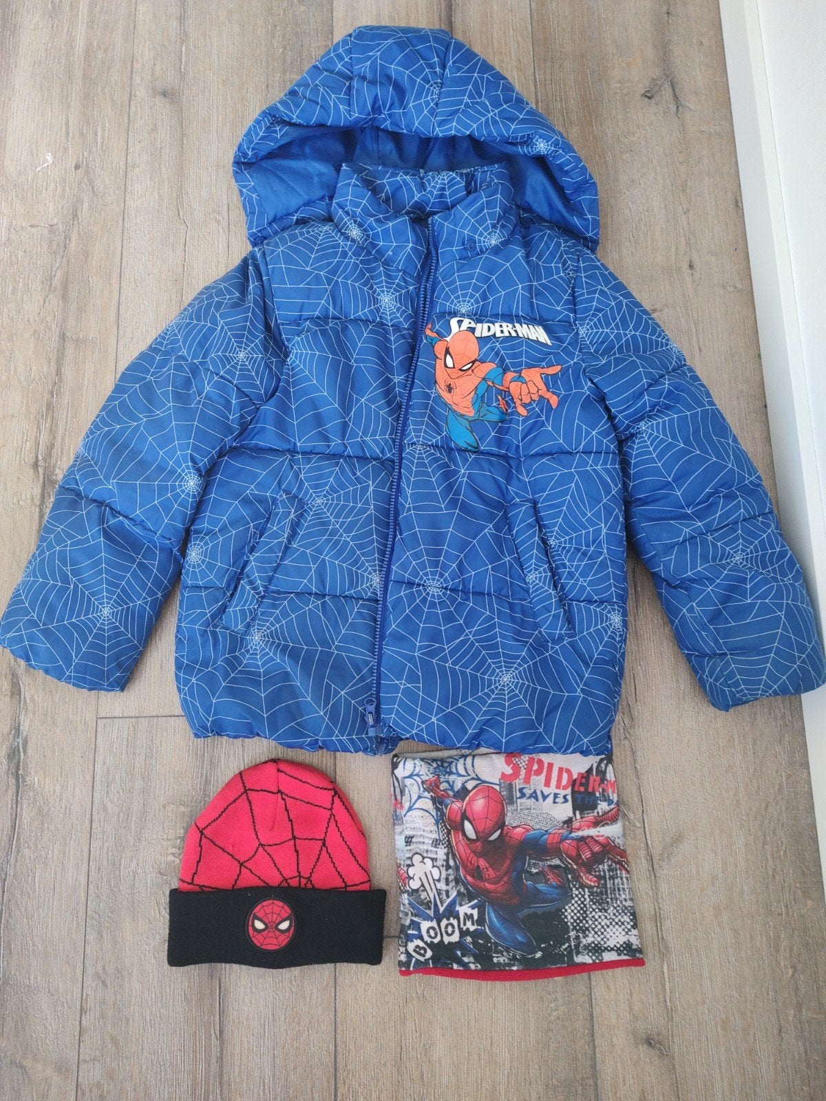 Spiderman jas, Muts en Sjaal, Ophalen of Verzenden, Zo goed als nieuw, H&M, Jongen