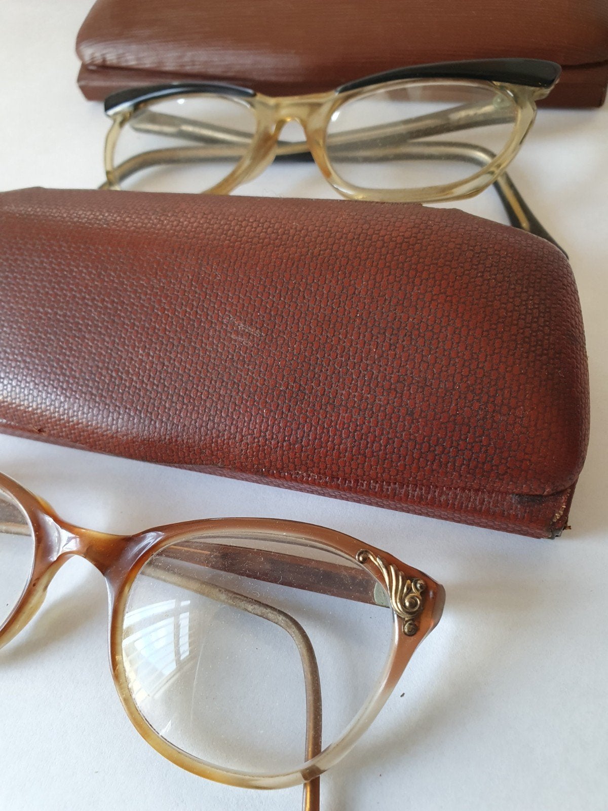 2 stuks vintage retro jaren 50 60 dames bril met koker, Ophalen of Verzenden, Gebruikt, Bril, Overige merken