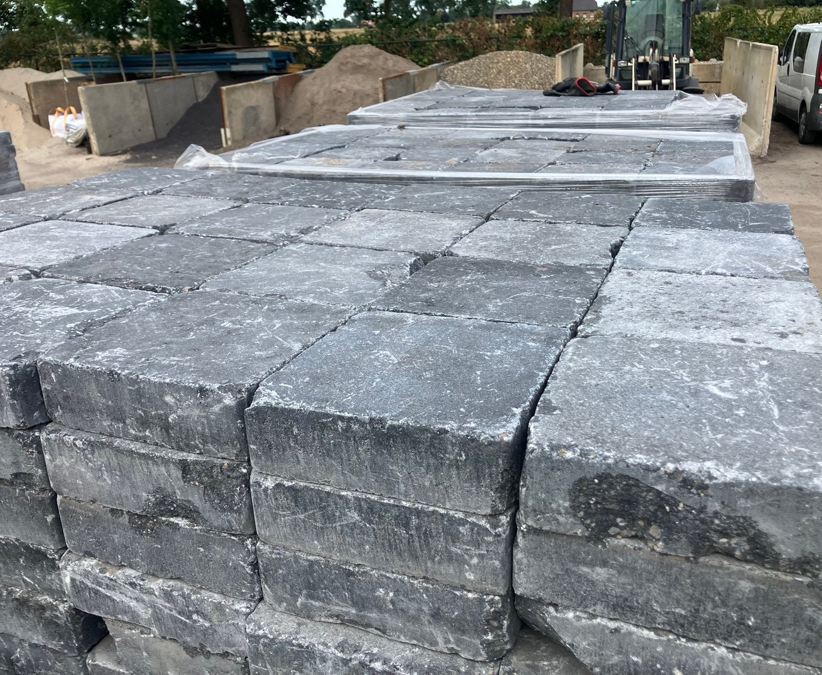 20x20x6 trommelstenen op pallets, Ophalen of Verzenden, Zo goed als nieuw, Beton, Klinkers