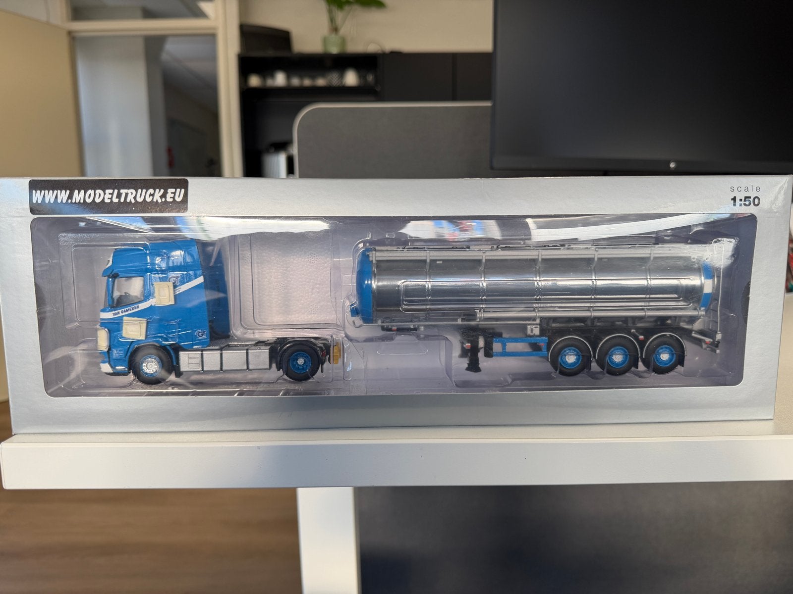 Model Vrachtwagen Schaal 1:50 - Origineel in Doos, Hobby en Vrije tijd, Ophalen of Verzenden, Nieuw, Bus of Vrachtwagen, Overige merken