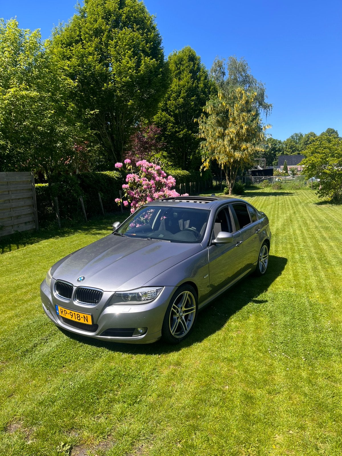 BMW 3-Serie 2.0 I 320 2009 Grijs 3ER REIHE, Auto's, BMW, 1345 kg, 1995 cc, 4 cilinders, Handgeschakeld