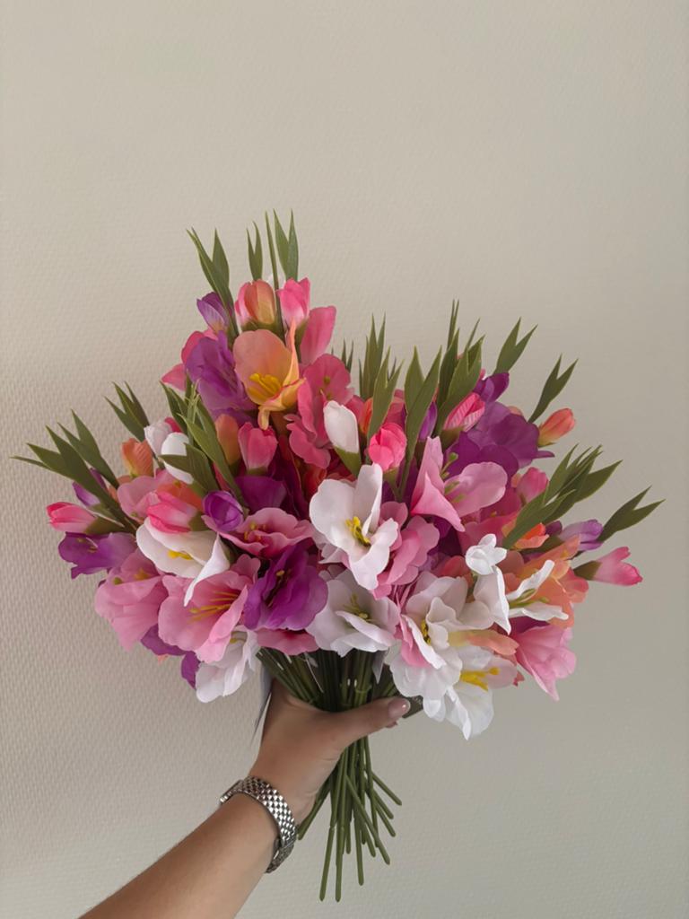 Kunstbloemen boeketjes, Ophalen of Verzenden, Zo goed als nieuw