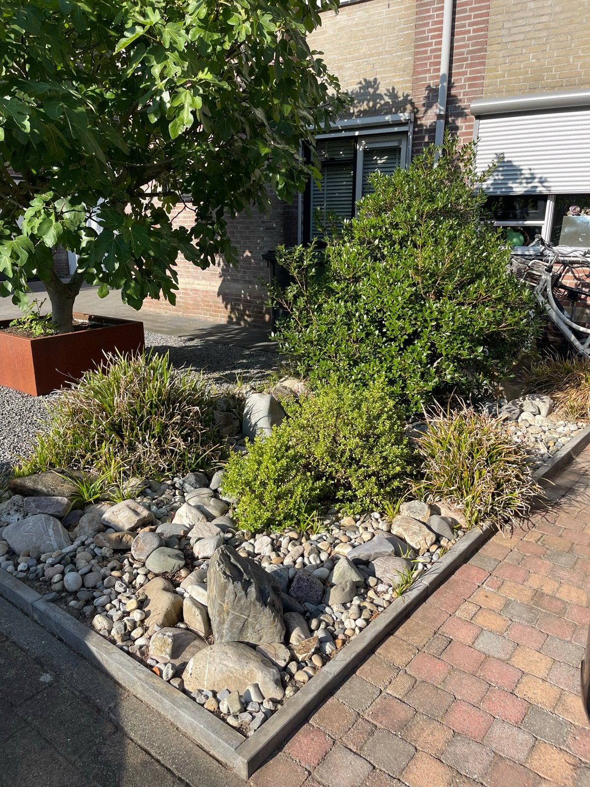 Hratis Decoratieve stenen, grind en planten voor tuin, Ophalen, Overige materialen, Gebruikt, Kei