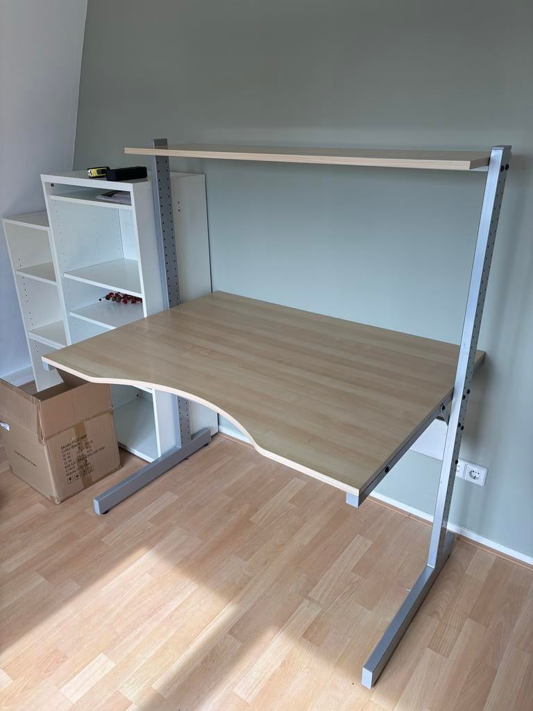 IKEA Jerker bureau - Zeer goede staat, inclusief handleiding, Huis en Inrichting, Bureaus, Ophalen, Demontabel, Spaanplaat of MDF