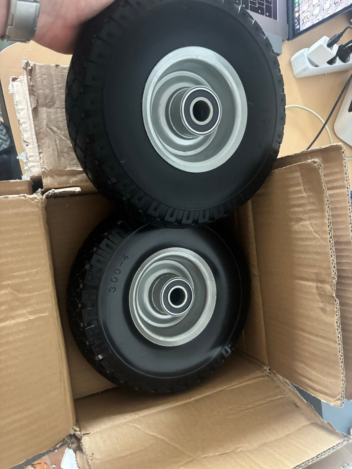 2 Nieuwe Steekwagen Wielen - 3.00-4 kogellager, Ophalen of Verzenden, Nieuw