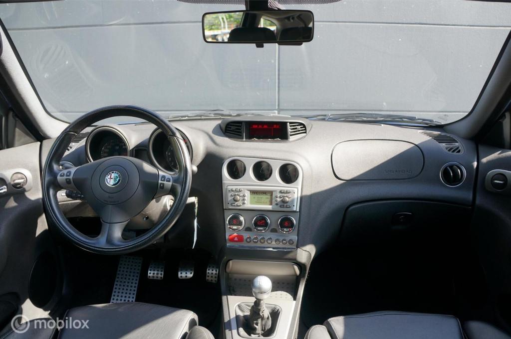 Alfa Romeo 156 Sportwagon 3.2 V6 GTA AM Autodelta Unique !, Auto's, Alfa Romeo, Voorwielaandrijving, Gebruikt, Zwart, Leder
