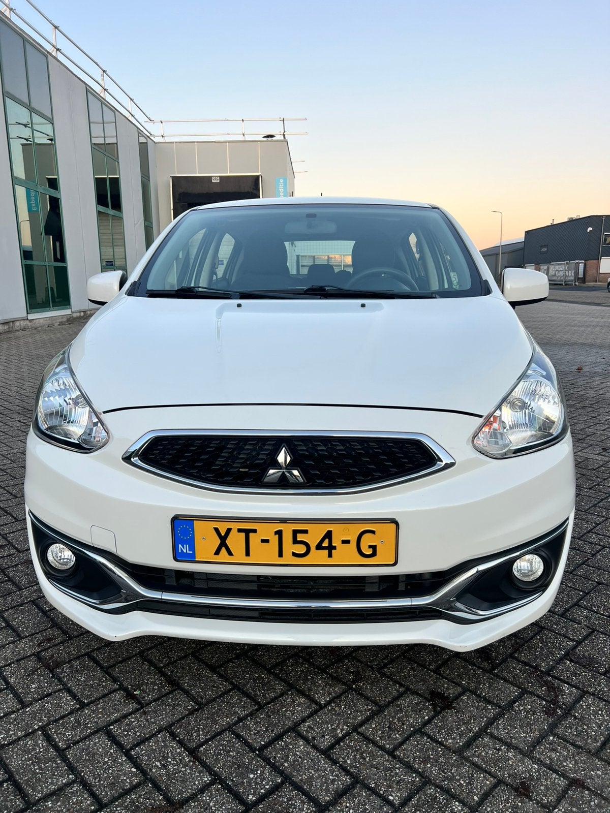 Mitsubishi Space Star 1.0 Mivec 71PK 2019 met 26028 Org NL, Voorwielaandrijving, Dealer onderhouden, Stof, Wit