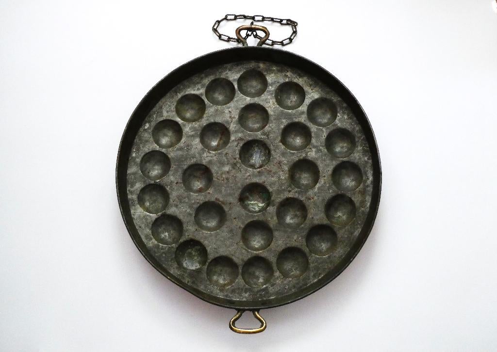 Grote antieke roodkoperen poffertjespan pan van ca. 1900, Antiek en Kunst, Ophalen of Verzenden, Koper