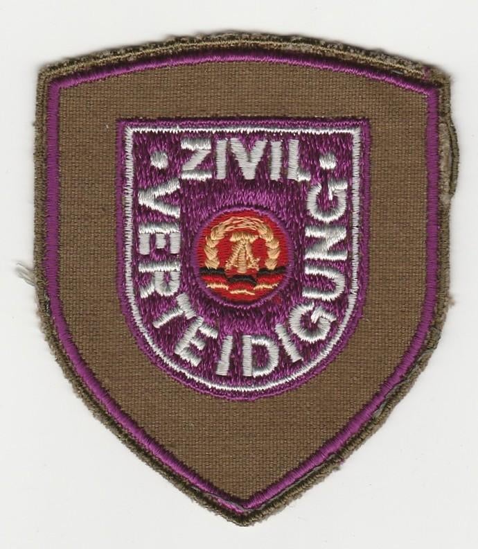 Embleem DDR (Oost-Duitsland) - Zivil Verteidigung, Verzenden, Overige soorten, Duitsland, Embleem of Badge