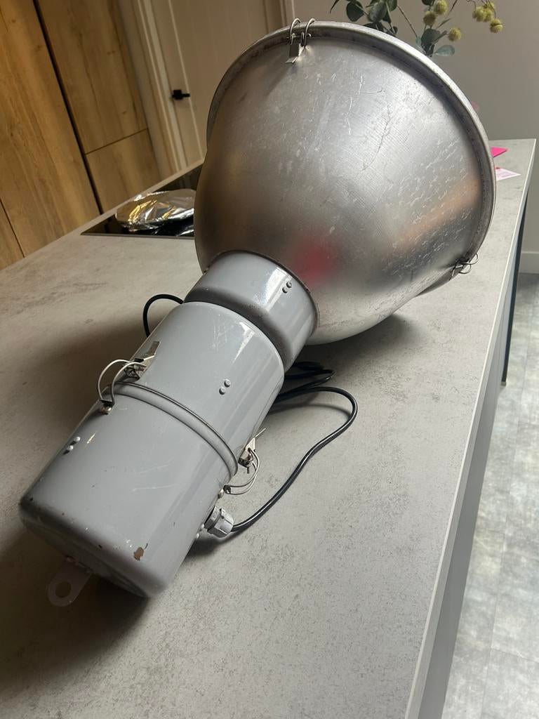Industriële fabriekslamp / high bay lamp ELGO OPR-250-001, Ophalen, Gebruikt, Metaal of Aluminium, Plafondspot of Wandspot