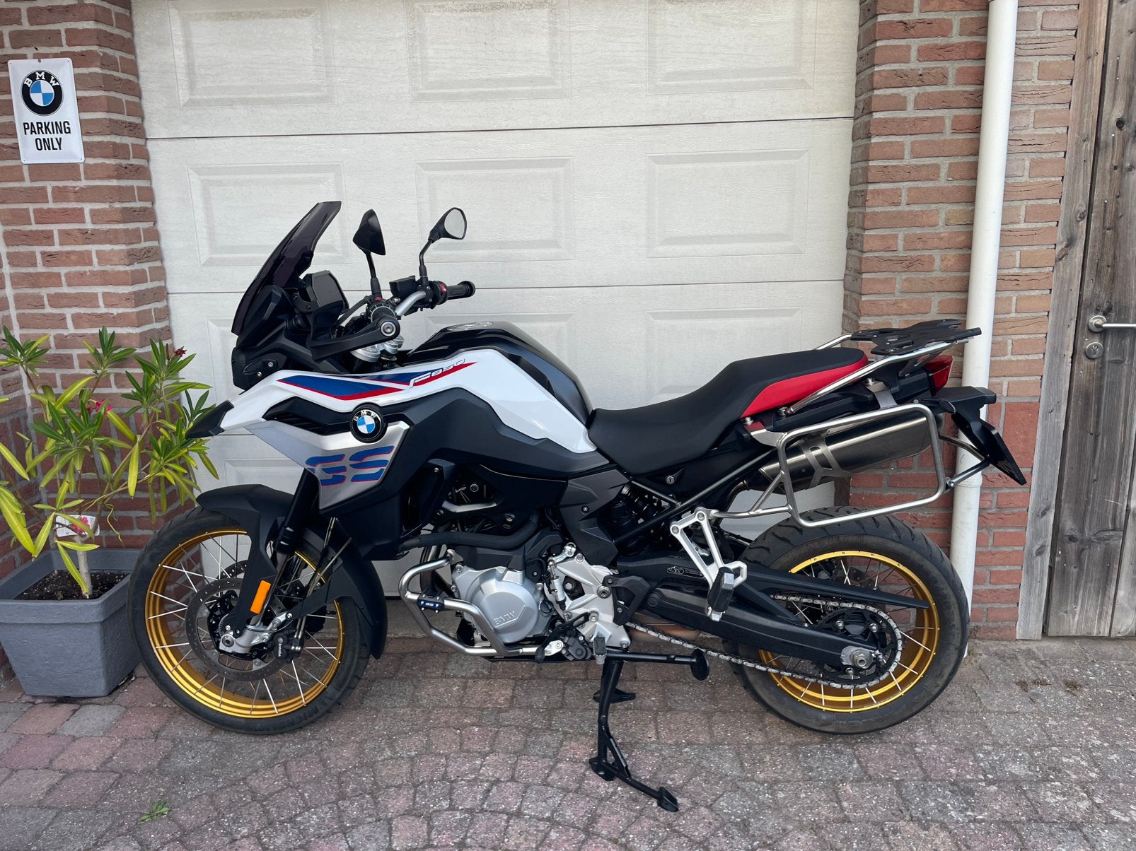 BMW F 850 GS in de mooie Rally kleur, zeer mooi, Motoren, 2 cilinders, Occasion, Www.bmwmotorrad.com, Bedrijf