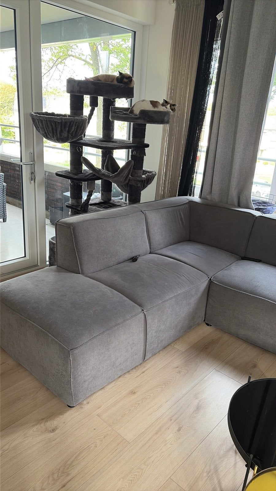 Gratis - Ruime grijze hoekbank - Sittard, Huis en Inrichting, Ophalen, Gebruikt