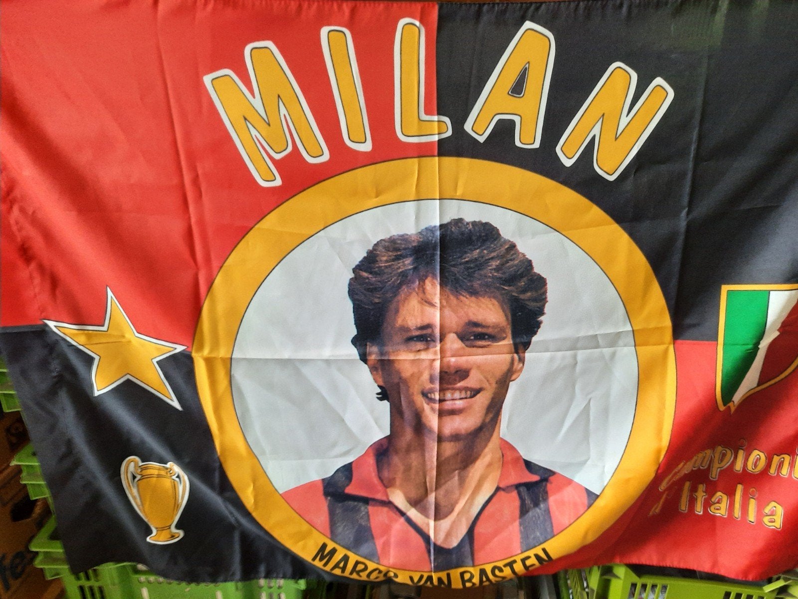 Vlag Marco van Basten., Verzenden