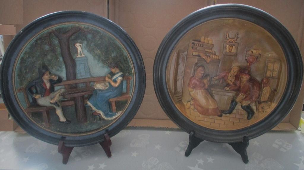 schilderij tafereel op rond bord, Antiek en Kunst, Ophalen of Verzenden