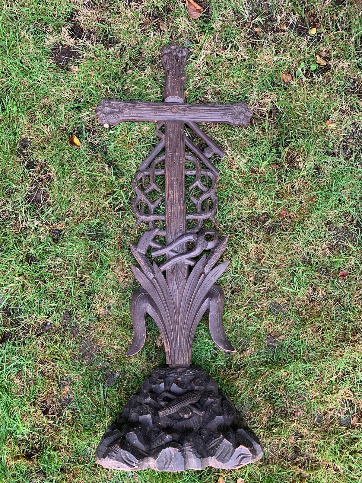 Handgesneden houten kruis, Antiek en Kunst, Ophalen of Verzenden