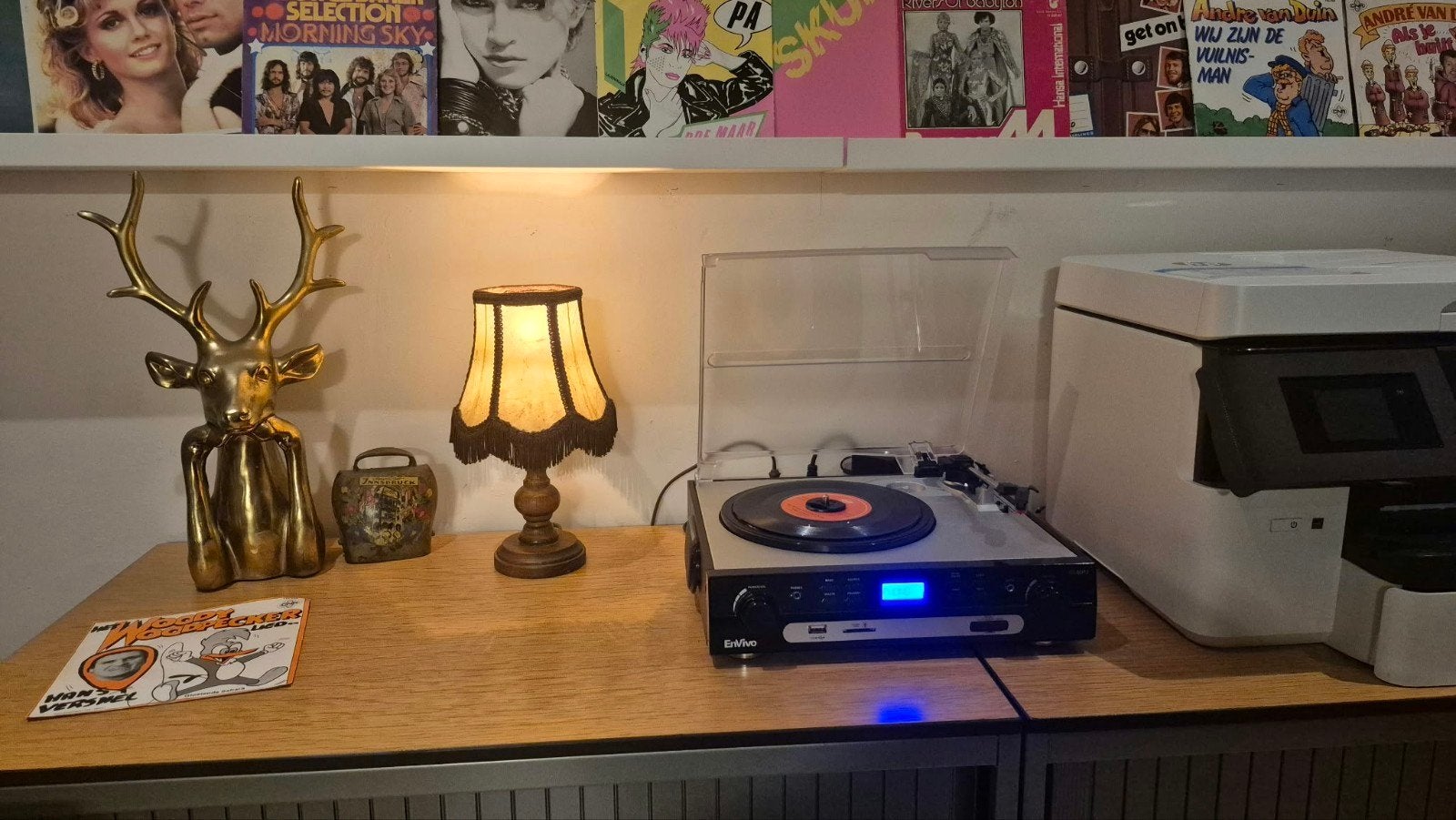 te koop platenspeler met ingebouwde speakers 1x gebruikt, Ophalen, Zo goed als nieuw, Overige merken