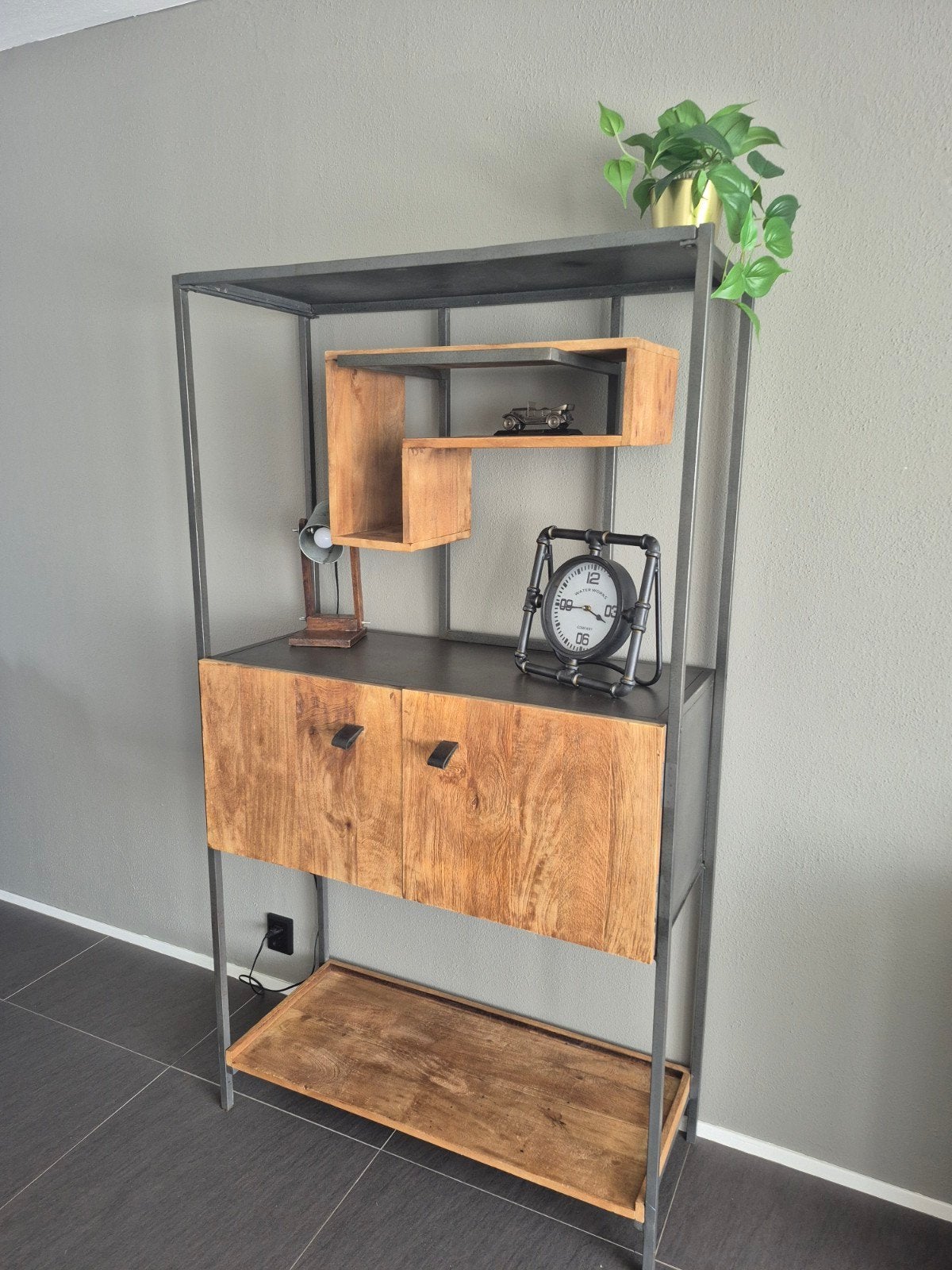 Kast industrieel, Ophalen, Zo goed als nieuw, Minder dan 150 cm, 150 tot 200 cm