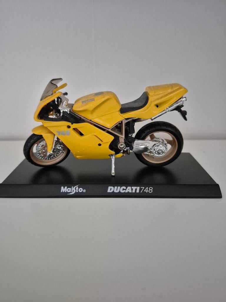 Maisto Ducati 748 modelmotor - Geel, Ophalen of Verzenden, Zo goed als nieuw, Overige typen, Overige merken