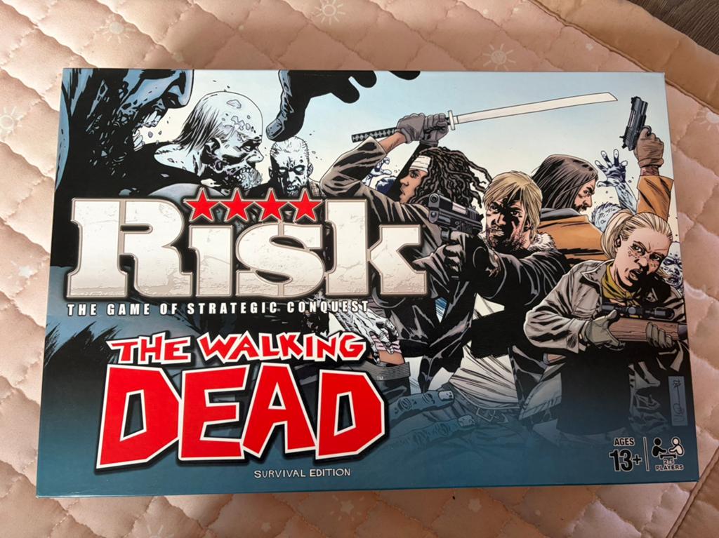 Risk The Walking Dead, Hobby en Vrije tijd, Gezelschapsspellen | Bordspellen, Ophalen of Verzenden, Zo goed als nieuw