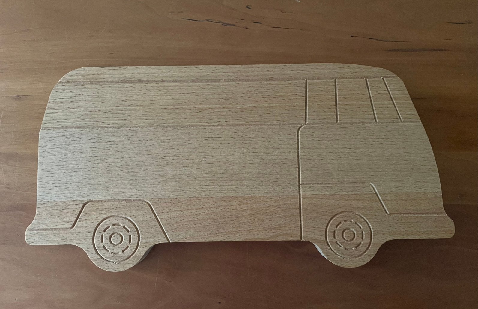 Collecters item: Houten snijplank in vorm volkswagen VW bus, Auto diversen, Overige Auto diversen, Ophalen of Verzenden