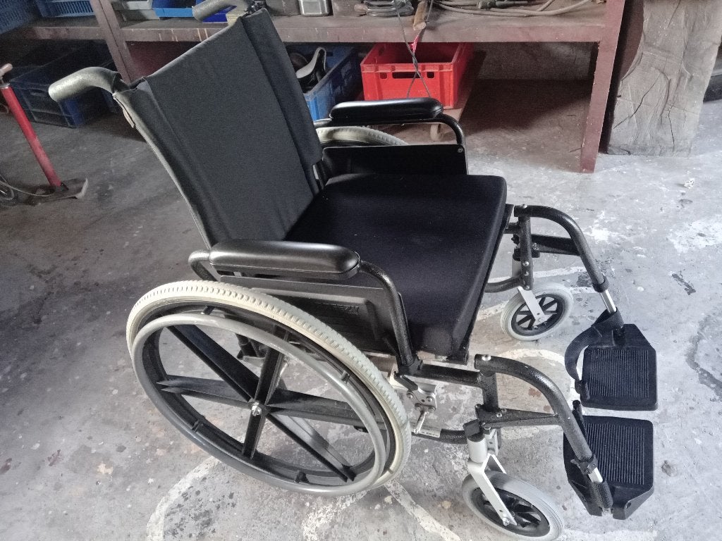 Rolstoel  Sunrise Breezy., Ophalen, Inklapbaar, Gebruikt, Handbewogen rolstoel