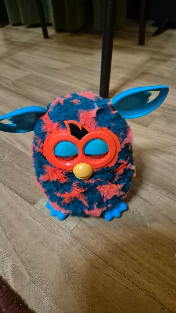 Furby BOOM - Blauw/Rood Gevlekt - Batterijen Niet Inbegrepen, Kinderen en Baby's, Speelgoed | Knuffels en Pluche, Gebruikt, Overige typen