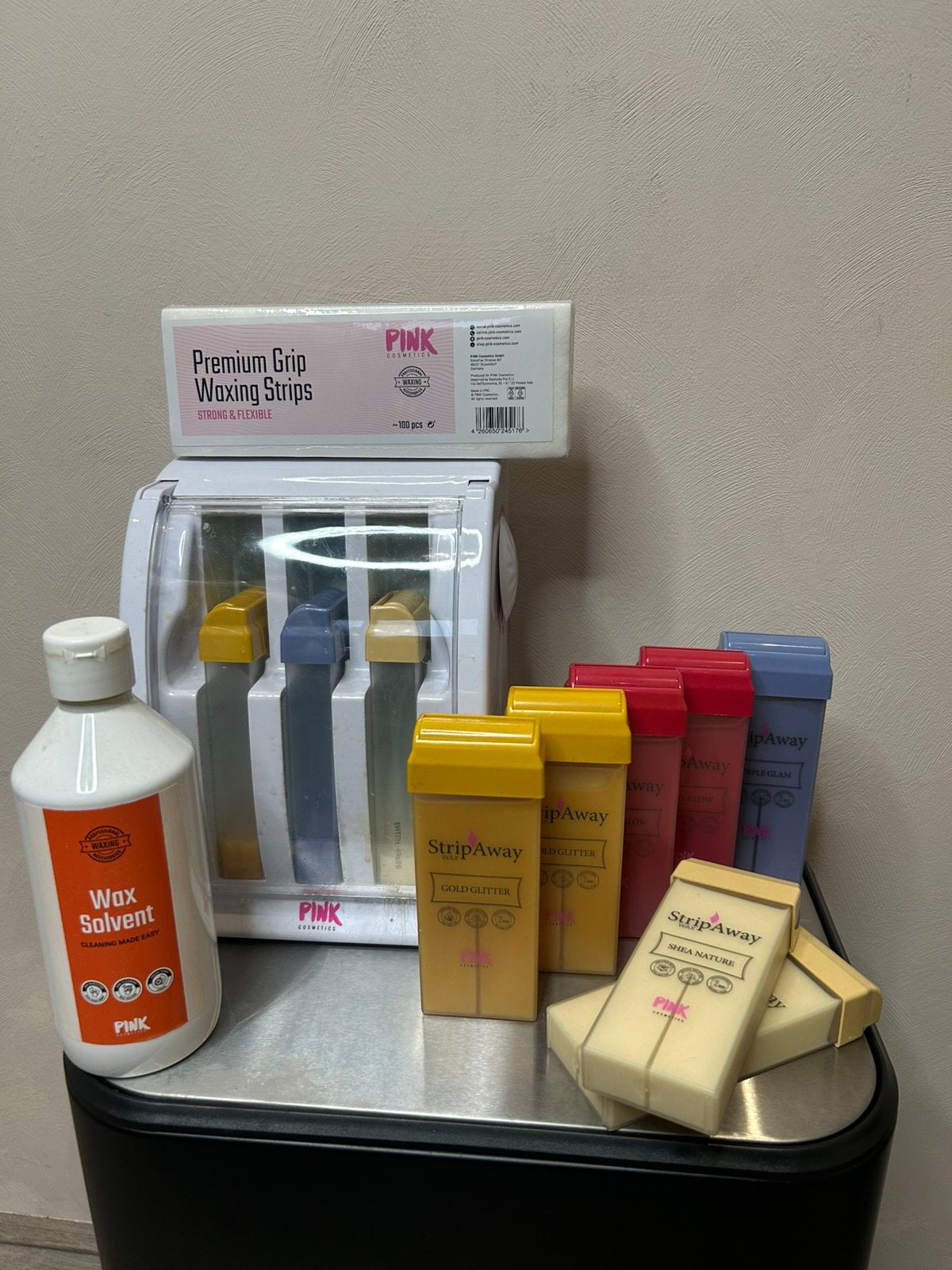 Pink cosmetics wax apparaat, reiniger, strips en wax, Ophalen of Verzenden, Zo goed als nieuw, Krultang of Stijltang