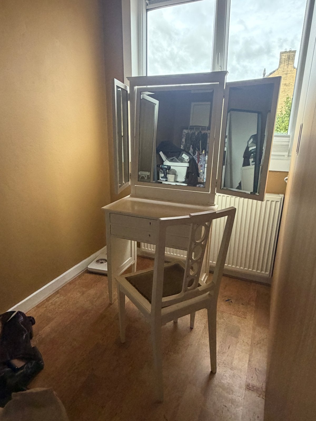 Antieke Franse kaptafel met stoel - Opknapper, Ophalen