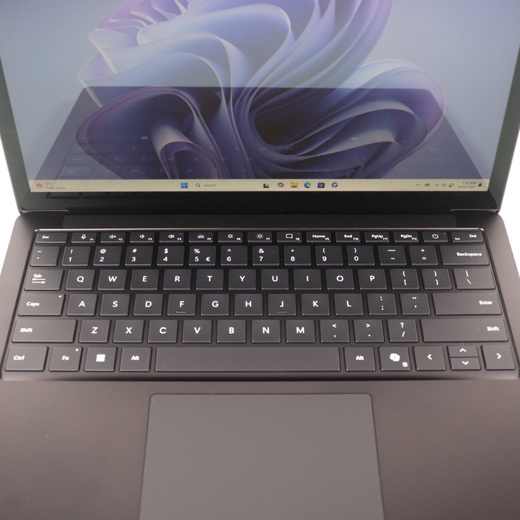 Microsoft Surface Laptop 6 Intel Core Ultra 7 16GB 512GB, Microsoft, Gebruikt, Support@microsoft.com, Microsoft Corporation
One Microsoft Way
Redmond, WA 98052-6399
USA
