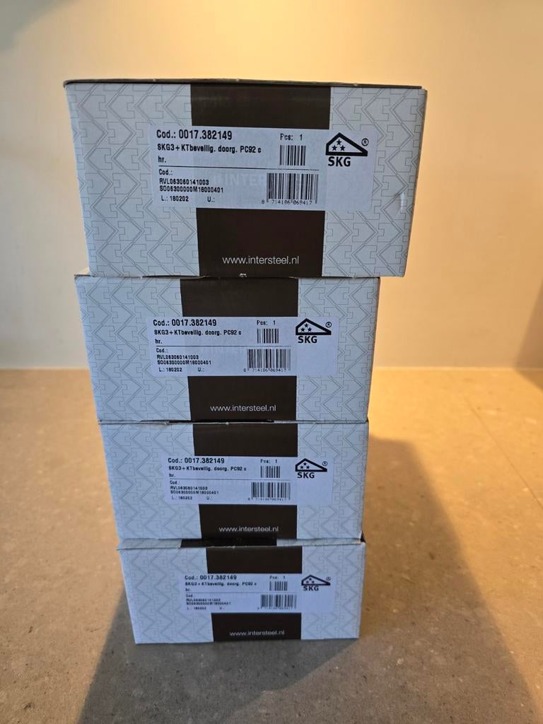 Nieuwe Intersteel Deurkrukken & Deurbeslag Sets - Mat Chroom, Ophalen of Verzenden, Nieuw, Klink of Kruk