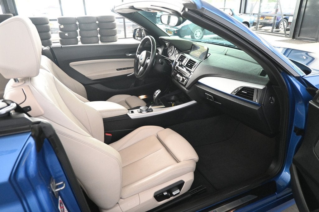 BMW 2 Serie Cabrio 220i High Executive M-Pakket! Automaat Na, Auto's, BMW, Automaat, 1998 cc, Achterwielaandrijving, Gebruikt