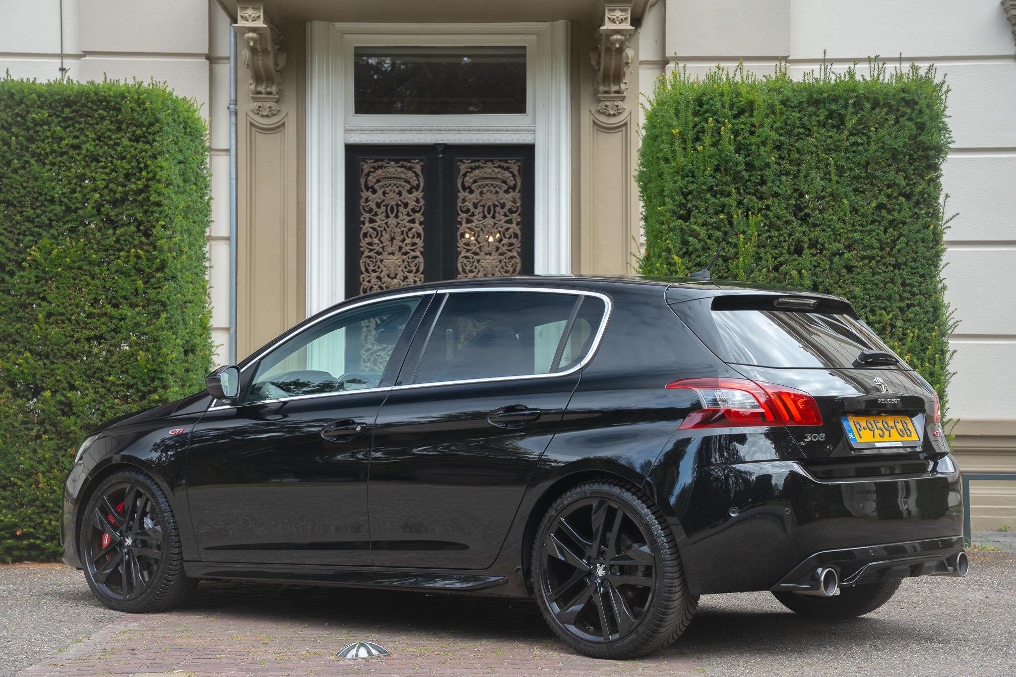 Peugeot 308 1.6 e-THP GTi 270 PANO | MASSAGE | CAMERA | KUIP, Auto's, Voorwielaandrijving, Gebruikt, Euro 6, 4 cilinders